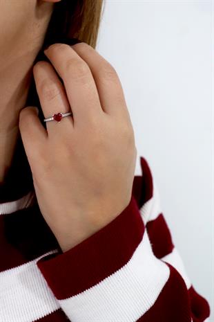 925 Ayar Gümüş Kırmızı Kalp Taşlı Gümüş Yüzük