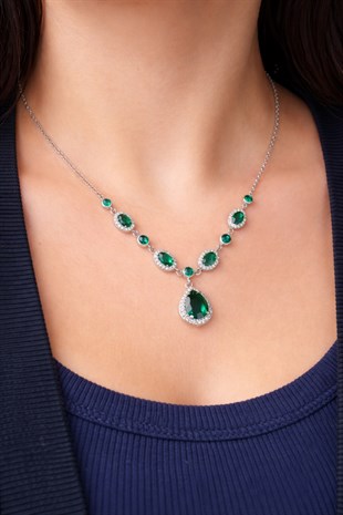 925 Ayar Gümüş Kristal Zümrüt Elegance Kolye