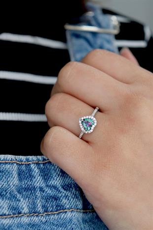 925 Ayar Gümüş Mistik Topaz Taş Kalp Yüzük