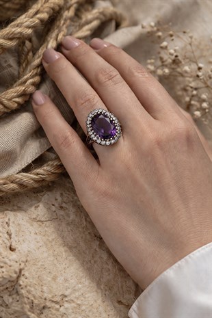 925 Ayar Gümüş Otantik Oval Ametist Taşlı Hürrem Yüzük