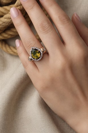 925 Ayar Gümüş Otantik Zultanit Damla Taşlı Yüzük