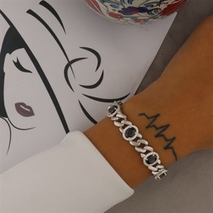 925 Ayar Gümüş Oval Desen Siyah Taşlı Şık Bileklik