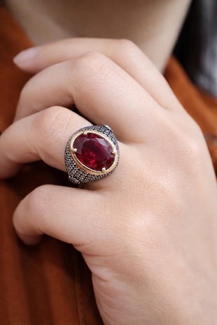 925 Ayar Gümüş Oval Kırmızı Taşlı Otantik Yüzük