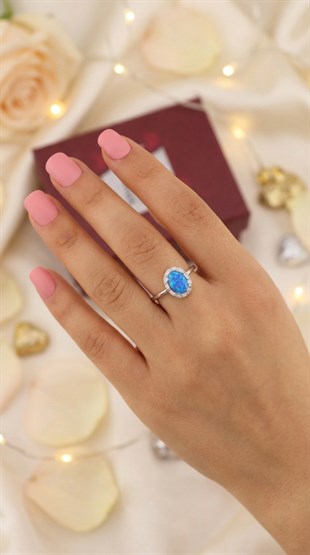 925 Ayar Gümüş Oval Opal Taşlı Yüzük