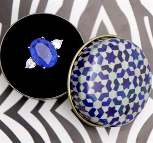 925 Ayar Gümüş Oval Paraiba Turmalin Kalp Detaylı Yüzük