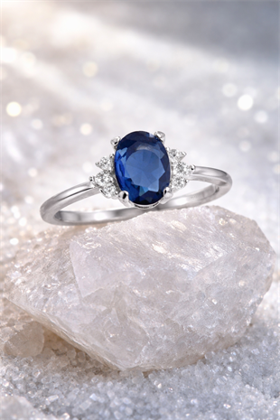925 Ayar Gümüş Oval Safir Taşlı Trend Yüzük