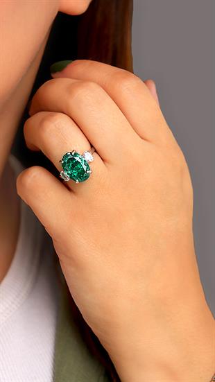 925 Ayar Gümüş Paraiba Elmas Kesim Oval Taş Yüzük – Premium Kalite