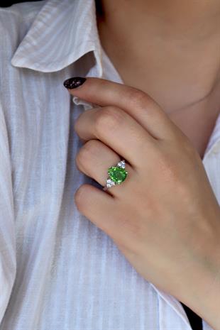 925 Ayar Gümüş Peridot Elmas Kesim Damla Taşlı Yüzük