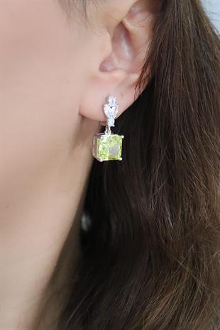 925 Ayar Gümüş Peridot Elmas Kesim Kare Küpe