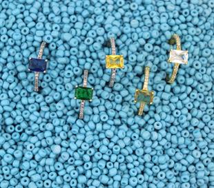 925 Ayar Gümüş Renk Değiştiren Zultanit Baget Taşlı Yüzük