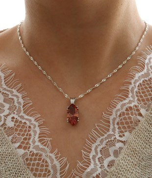 925 Ayar Gümüş Rodyumlu Markiz Zultanit Taş Kolye