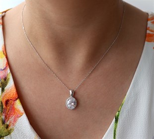 925 Ayar Gümüş Rodyumlu Oval Taş Kolye