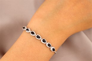 925 Ayar Gümüş Siyah Damla Taş Bileklik