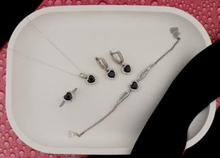 925 Ayar Gümüş Siyah Taşlı Kalp Takı Seti