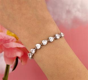 925 Ayar Gümüş Su Yolu Beyaz Taşlı Kalp Bileklik