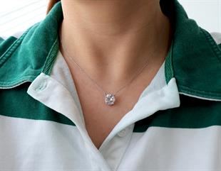 925 Ayar Gümüş Swarovski Zirkon Tek Taş Gümüş Kolye