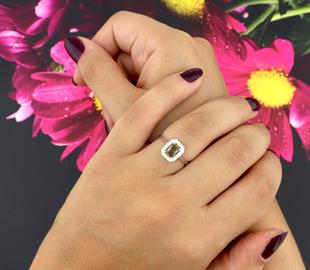 925 Ayar Gümüş Zultanit Baget Taşlı Anturaj Yüzük