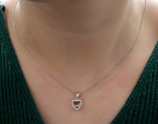 925 Ayar Gümüş Zultanit Kalp Kolye