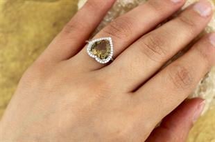 925 Ayar Gümüş Zultanit Taş Kalp Yüzük