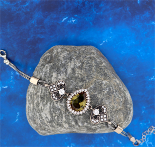 925 Ayar Gümüş Zultanit Taşlı Hürrem Sultan Otantik Bileklik