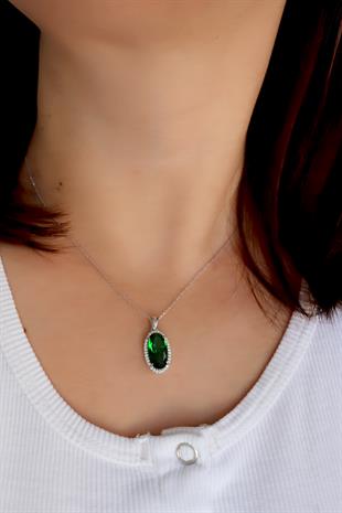 925 Ayar Gümüş Zümrüt Oval Taşlı Kolye