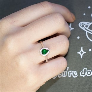 925 Ayar Gümüş Zümrüt Yeşili Damla Yüzük 