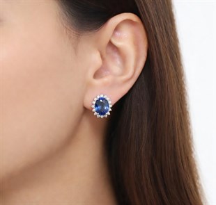 925 Ayar Rodyumlu Safir Oval Taş Gümüş Küpe