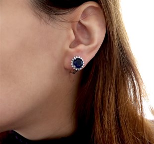 925 Ayar Rodyumlu Safir Yuvarlak Taş Gümüş Küpe