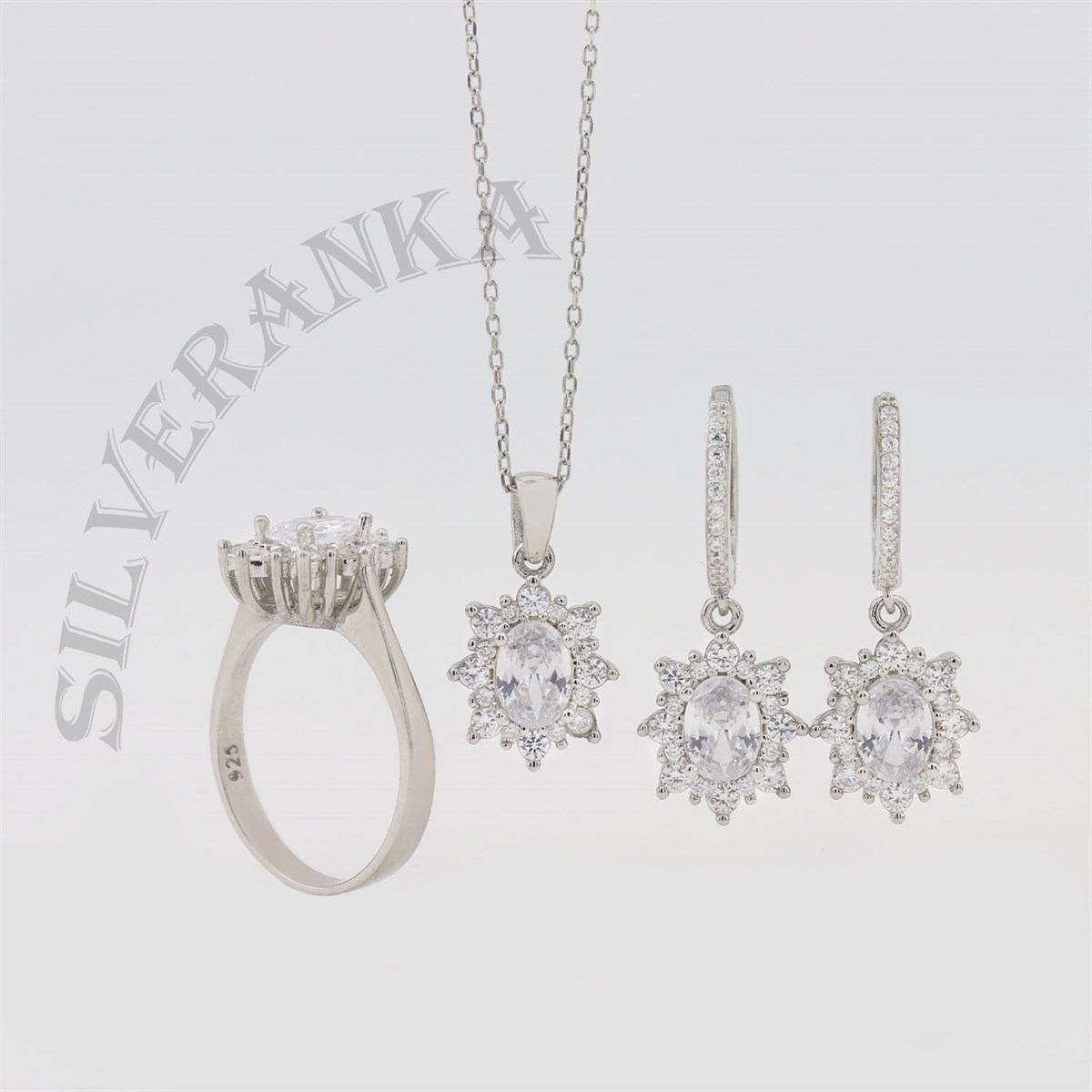 925 Ayar Gümüş Oval Beyaz Taşlı Anturaj Set