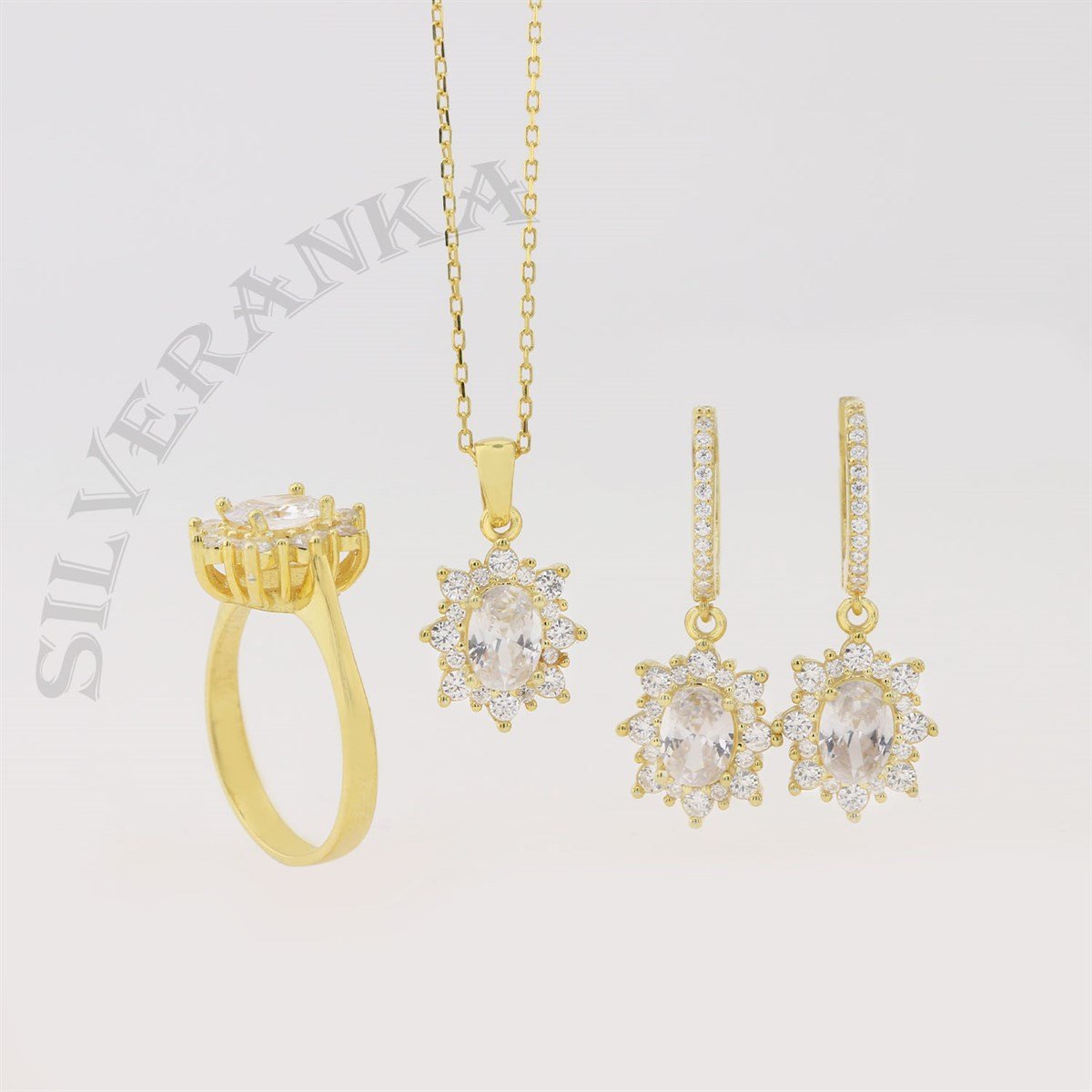 925 Ayar Gümüş Oval Beyaz Taşlı Gold Anturaj Set