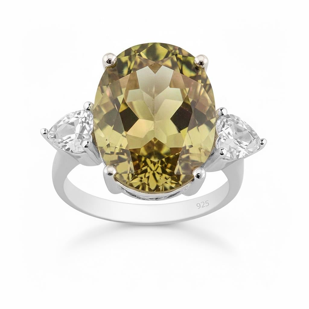 925 Ayar Gümüş Oval Zultanit  Kalp Detaylı Yüzük