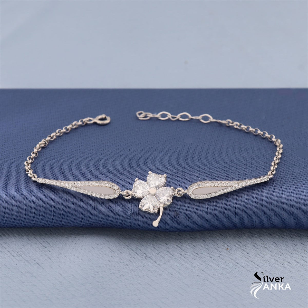 925 Ayar Gümüş Zarif Yonca Bileklik