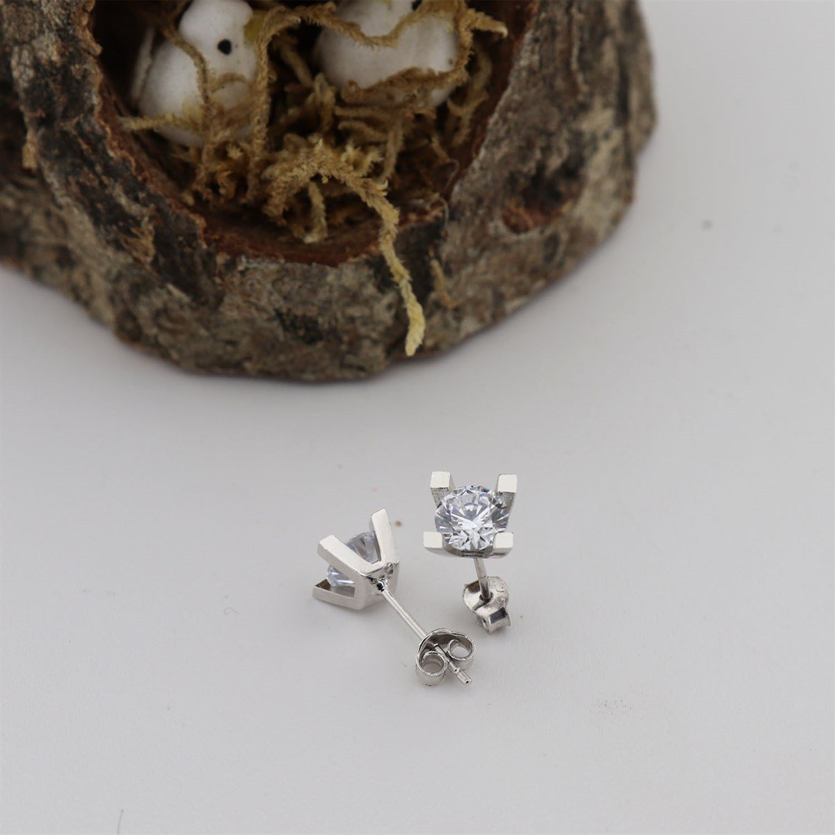 Zirkon Taşlı 925 Ayar Kare Desen Küpe