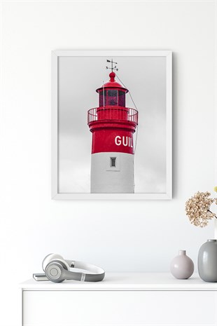 Kırmızı Deniz Feneri Poster