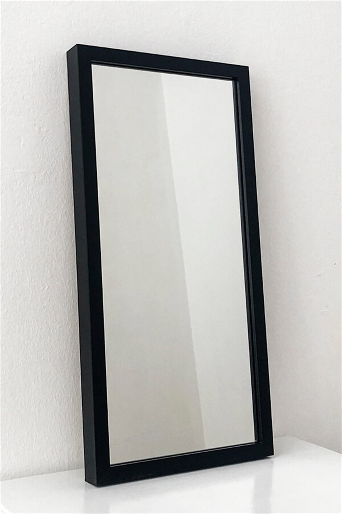 Siyah Çerçeveli Dekoratif Ayna (52x25 cm) | Fekare