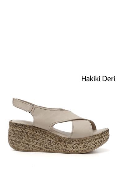 Kadın Bej Antik Cırt Bantlı Dolgu Topuk Hakiki Deri Sandalet