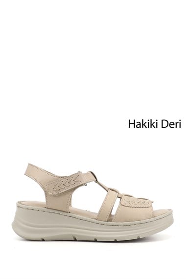 Kadın Bej Cırt Bantlı Dolgu Topuk Hakiki Deri Sandalet