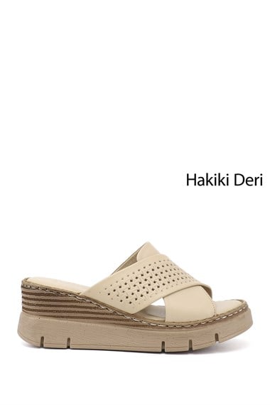 Kadın Bej Dolgu Topuklu Hakiki Deri Terlik