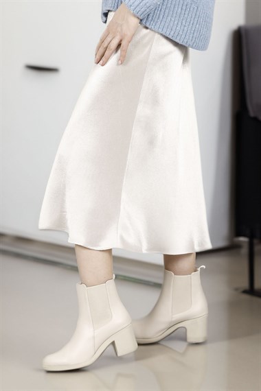 Womens Beige Chunky Heel Chelsea Boots
