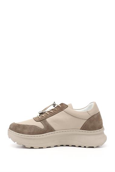 Kadın Bej Süet Lastik Bağcıklı Comfort Dolgu Taban Hakiki Deri Sneaker