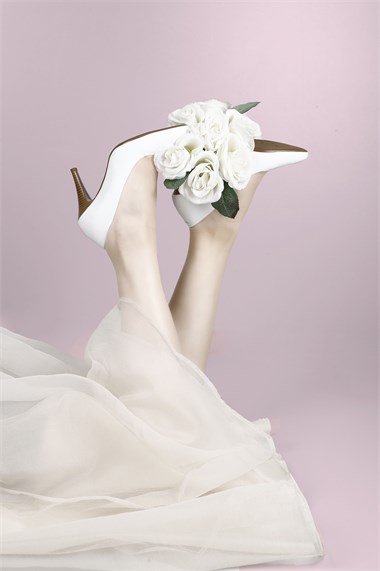 Womens White Antique Pointed Toe Thin Heel Genuine Leather Stiletto