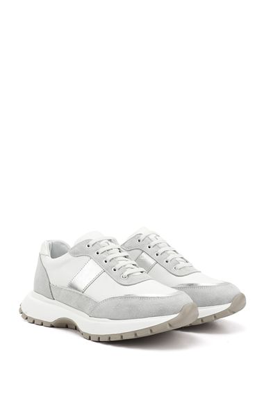 Kadın Beyaz Dolgu Taban Lastik Bağcıklı Hakiki Deri Sneaker
