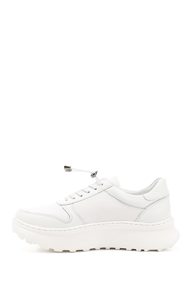 Kadın Beyaz Lastik Bağcıklı Comfort Dolgu Taban Hakiki Deri Sneaker