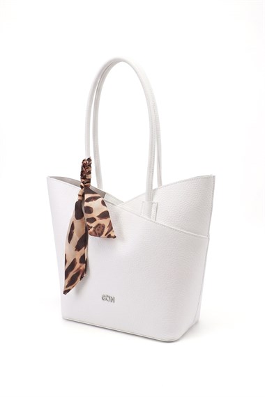 Women’s White Shoulder Bag with Puppy