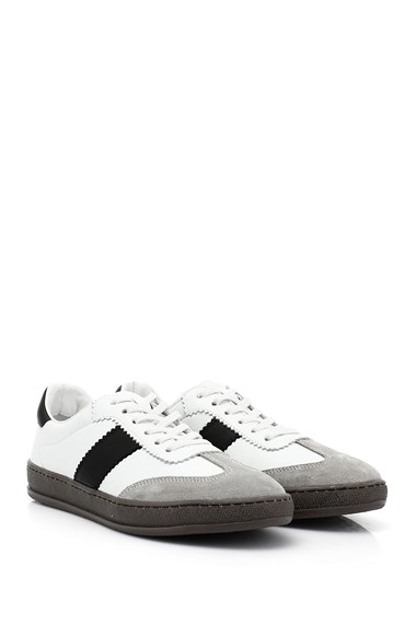 Kadın Beyaza Siyah Bağcıklı Hakiki Deri Sneaker