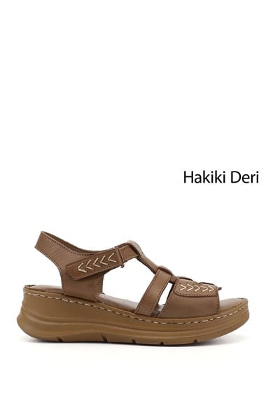 Kadın Fındık Cırt Bantlı Dolgu Topuk Hakiki Deri Sandalet
