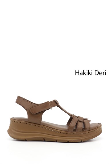 Kadın Fındık Cırt Bantlı Dolgu Topuk Hakiki Deri Sandalet