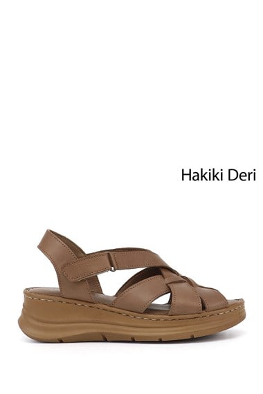 Kadın Fındık Cırt Bantlı Dolgu Topuk Hakiki Deri Sandalet