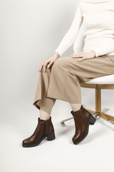 Womens Brown Antique Zipper Thick Heel Genuine Leather Boots