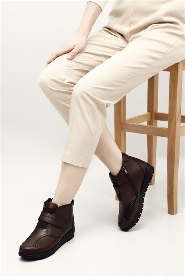 Womens Brown Zippered Genuine Leather Boots with Bone Protrusion